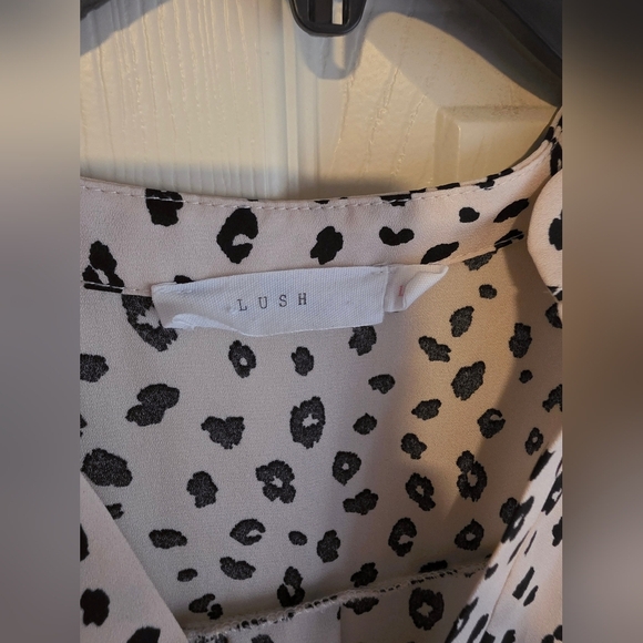 Lush Cream and Black Leopard Print Top - Picture 4 of 5